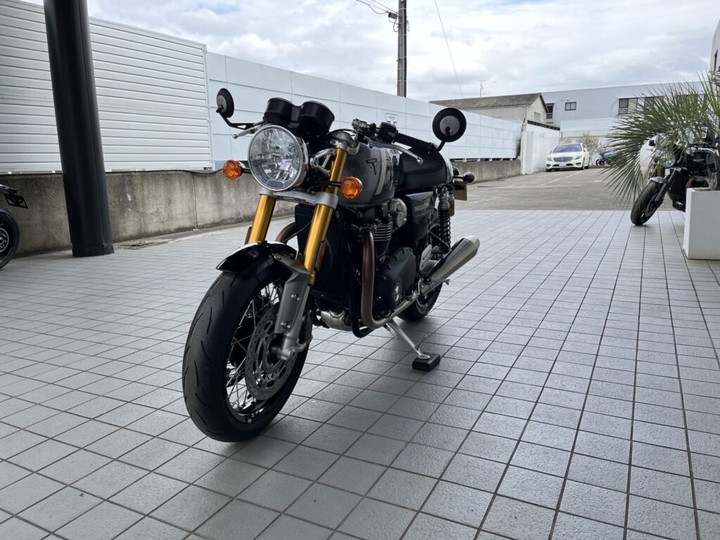 スラクストンRS / コンペティショングリーン・シルバーアイス